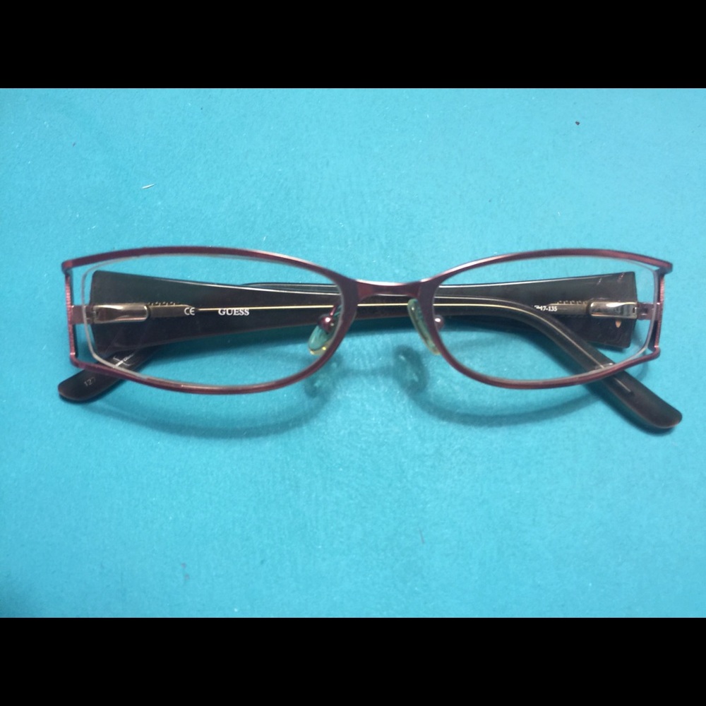 Cute as can be Guess RX’able glasses.